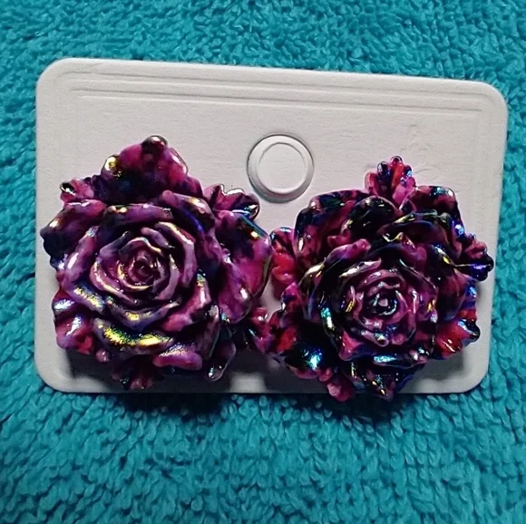 Cute purple colorful iridescent rose flower floral post pierced earrings - Picture 3 of 4